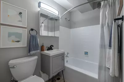 5815 N Sheridan Road #810, Chicago, IL 60660 - Photo 3