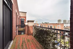 641 E Pershing Ave, Chicago, IL 60653 - Photo 5