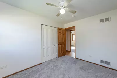 38484 N North Shore Avenue, Beach Park, IL 60087 - Photo 15