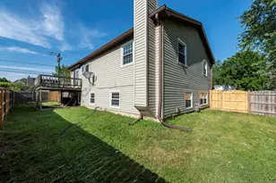 38484 N North Shore Ave, Beach Park, IL 60087 - Photo 3