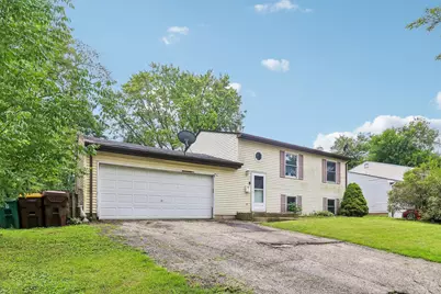 107 W Melody Lane, Woodstock, IL 60098 - Photo 3