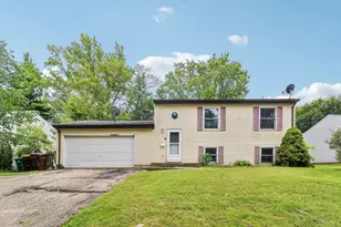 107 W Melody Ln, Woodstock, IL 60098 - Photo 1