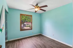107 W Melody Ln, Woodstock, IL 60098 - Photo 17