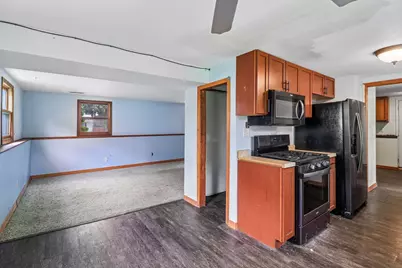 107 W Melody Lane, Woodstock, IL 60098 - Photo 7
