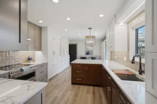 1491 Chantilly Ct, Highland Park, IL 60035 - Photo 9