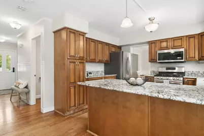 988 Newbury Drive, Crystal Lake, IL 60014 - Photo 13