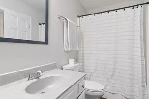 988 Newbury Dr, Crystal Lake, IL 60014 - Photo 21
