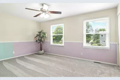 988 Newbury Drive, Crystal Lake, IL 60014 - Photo 19