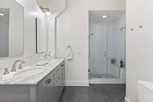 1253 N Bosworth Ave, Chicago, IL 60642 - Photo 15