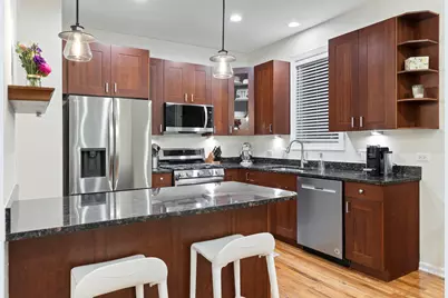 1253 N Bosworth Avenue #1, Chicago, IL 60642 - Photo 7