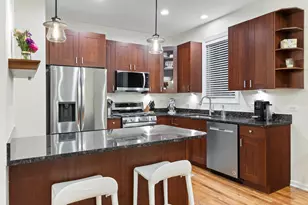 1253 N Bosworth Ave, Chicago, IL 60642 - Photo 7