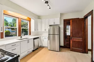 1013 Vine St, Joliet, IL 60435 - Photo 7