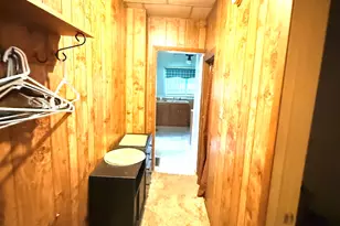 211 N 3rd St, Hoopeston, IL 60942 - Photo 9