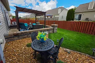 8211 Tremont Ln, Joliet, IL 60431 - Photo 13