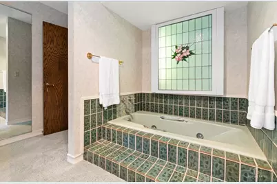 1725 Persimmon Drive, Saint Charles, IL 60174 - Photo 37