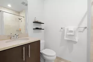 3133 N Lakewood Ave, Chicago, IL 60657 - Photo 13