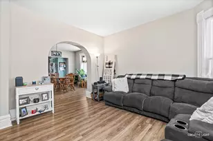 1101 W 4th St, Dixon, IL 61021 - Photo 5