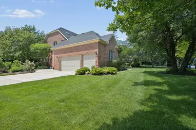 7209 Brae Court, Gurnee, IL 60031 - Photo 3