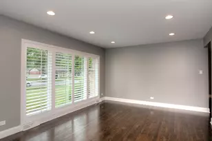 465 W Fremont Ave, Elmhurst, IL 60126 - Photo 3