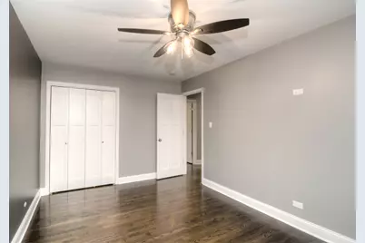 465 W Fremont Avenue, Elmhurst, IL 60126 - Photo 13