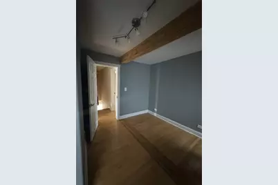 7555 N Rogers Avenue, Chicago, IL 60626 - Photo 3