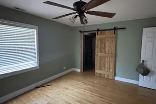 7555 N Rogers Ave, Chicago, IL 60626 - Photo 5