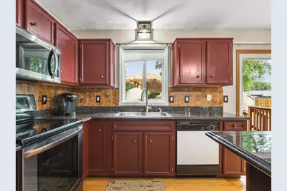 93 North Park Road, Machesney Park, IL 61115 - Photo 11