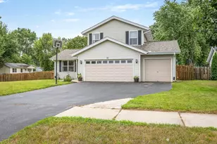 93 N Park Rd, Machesney Park, IL 61115 - Photo 1