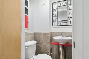 5725 N Sacramento Ave, Chicago, IL 60659 - Photo 23
