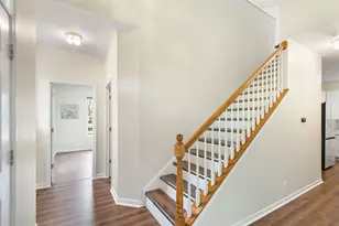 828 Amelia Ct, Grayslake, IL 60030 - Photo 13