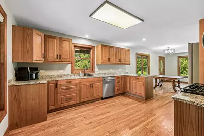 1921 Annettes Circle, Sugar Grove, IL 60554 - Photo 9