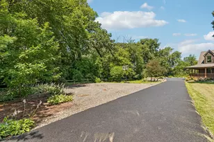 1921 Annettes Cir, Sugar Grove, IL 60554 - Photo 33