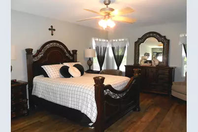 1950 Cobblestone Drive, Carpentersville, IL 60110 - Photo 17