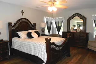 1950 Cobblestone Dr, Carpentersville, IL 60110 - Photo 17