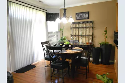 1950 Cobblestone Drive, Carpentersville, IL 60110 - Photo 9