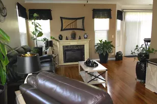 1950 Cobblestone Dr, Carpentersville, IL 60110 - Photo 7