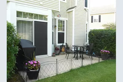 1950 Cobblestone Drive, Carpentersville, IL 60110 - Photo 3
