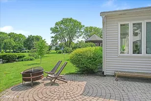 1012 Bainbridge Dr, Naperville, IL 60563 - Photo 37