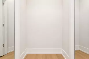 1460 N Sandburg Terrace, Chicago, IL 60610 - Photo 21