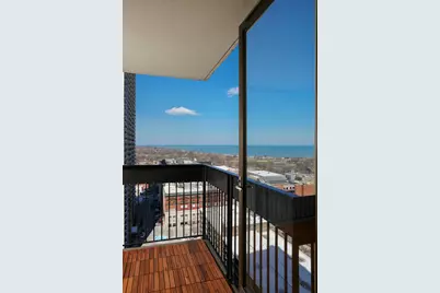 1460 N Sandburg Terrace #2106A, Chicago, IL 60610 - Photo 13