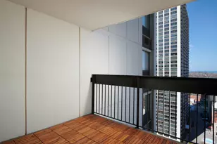 1460 N Sandburg Terrace, Chicago, IL 60610 - Photo 13