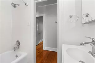 2348 W Addison St, Chicago, IL 60618 - Photo 5