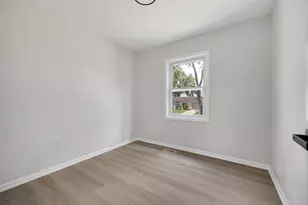 206 Ridge Cir, Streamwood, IL 60107 - Photo 11