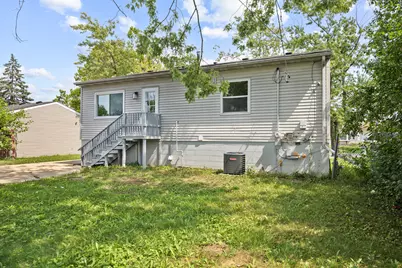 206 Ridge Circle, Streamwood, IL 60107 - Photo 17