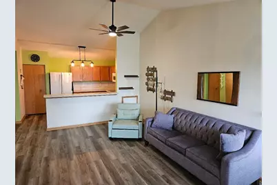 329 Silverstone Drive #329, Carpentersville, IL 60110 - Photo 3