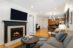 742 N Lasalle St, Chicago, IL 60654 - Photo 19