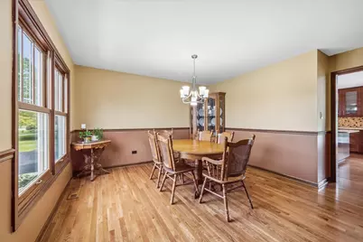 39W261 Hemlock Drive, Saint Charles, IL 60175 - Photo 7