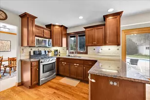 236 Isleview Dr, Oswego, IL 60543 - Photo 11