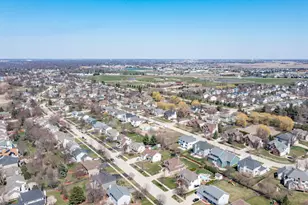 236 Isleview Dr, Oswego, IL 60543 - Photo 49