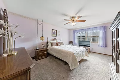 7502 W Lakeside Drive, Frankfort, IL 60423 - Photo 11